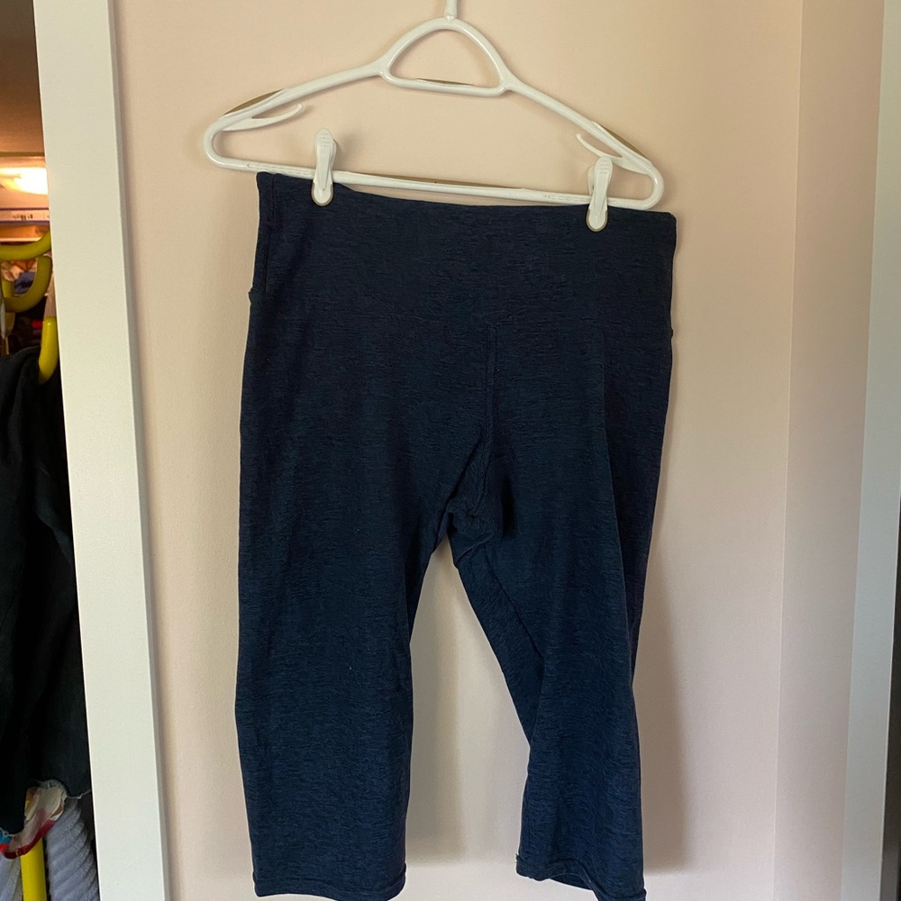 Buttercream Lolli Capri Leggings - XL